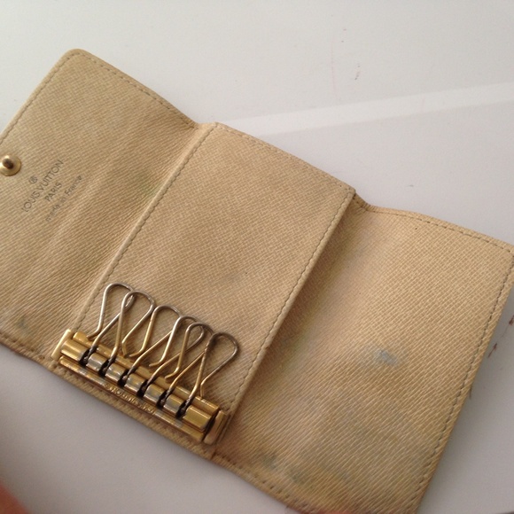 Louis Vuitton, Damier Azuzr 6-Hooks Key Case - Picture 7 of 7